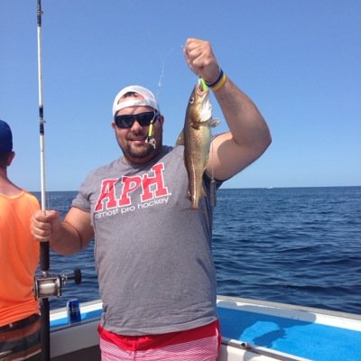 UNB Kin grad. Hockey Trainer, Sales Rep and proud East Coaster. Opinions are my own and do not reflect my employers!!