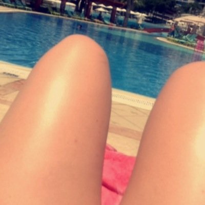 I'm a northern girl from the UK, I made this account to say things I don't want to say aloud or to others, basically using twitter as my personal diary.