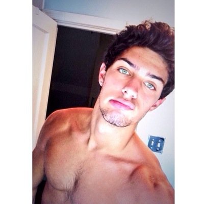 Finn's younger brother. I'm seventeen. Someone chip me. I play lacrosse and football. @LeightxnWright is all mine.