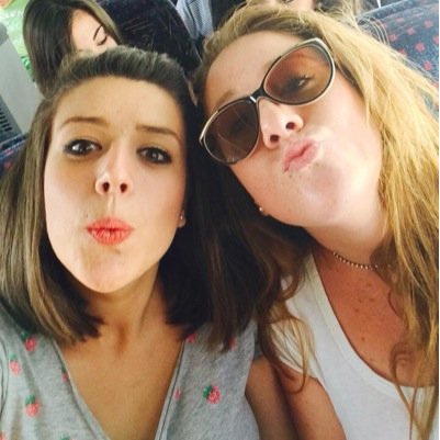 enamorada de la vida, de ellas, de mi skoda  y del numero 13,                                                                      orgullo Murciano,