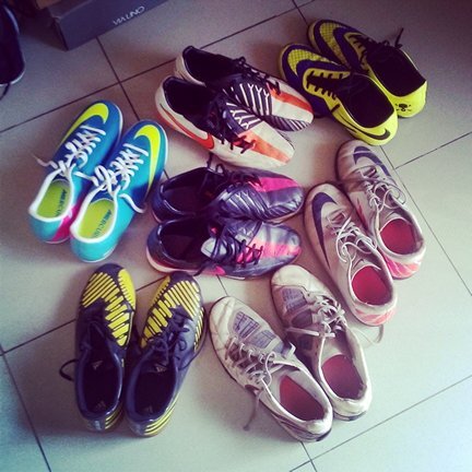 A fan of Man Utd, Bayern München, Real Madrid & Swansea City!!