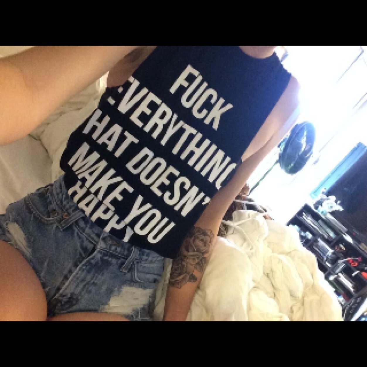 Obessed with bands,youtubers,viners anything to do with the internet basically. I have no life in reality -14- #5sos #becstin #others