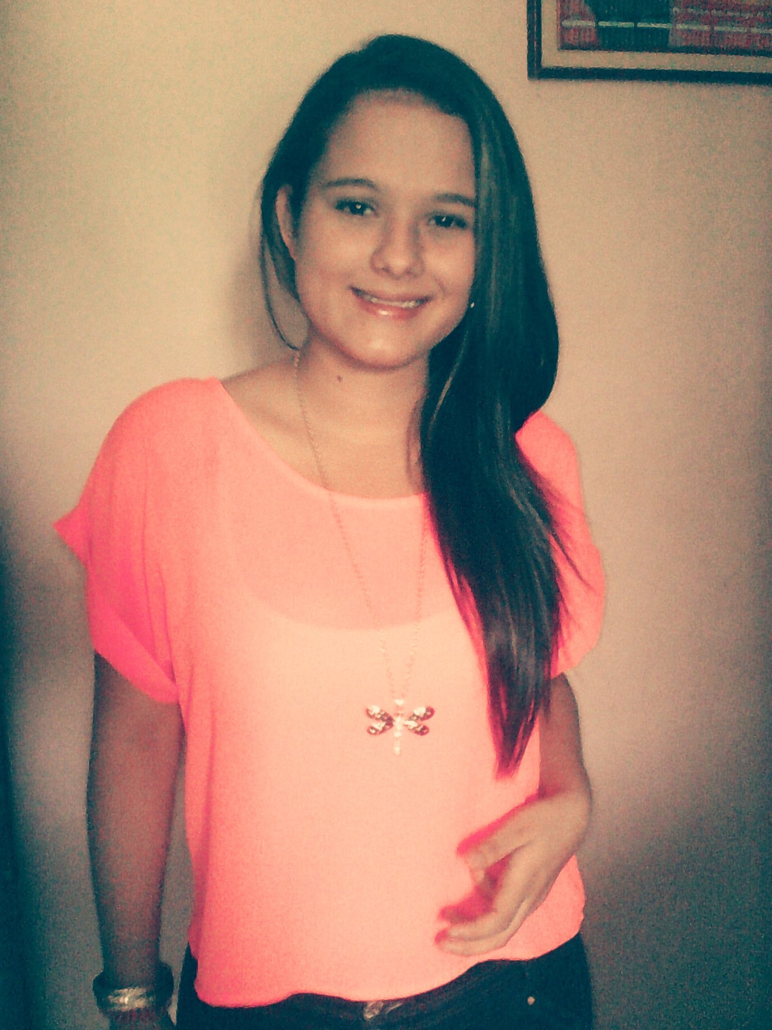 mlva26's profile picture. Las lamentaciones no sirven para nada; entregarse a ellas es perder el tiempo presente por un pasado que ya no nos pertenece