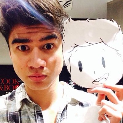 yaycalumdms's profile picture. click the link to vote and send me proof and ill dm you to calum with proof :-)