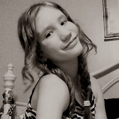 Cat lover,Starbucks Drinker,Dachshund Owner,Robloxian,CAYLEN CLOUD :3 Follow me I follow back