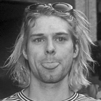 WircherR's profile picture. Você nem imagina quantos sorrisos eu já dei só de pensar em você.