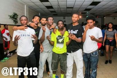 WARREN GANG R.I.P TEZ R.I.P.ROB R.I.P D.T #FREESHELLZ