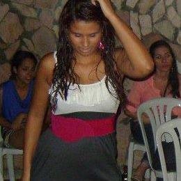 enamorada de la vida y sobre todo de mi venezuela amada y por la cual hay que luchar.