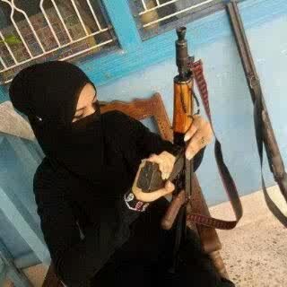 Jgn ltak kn dunie d'aty.. Ia bleh mr0sk kn aty.. Tpi ltak lh اَللّهُ ϑάn Rasul.. Ia adalah k'tnangan Чa̲̅ήG psti.. ツ