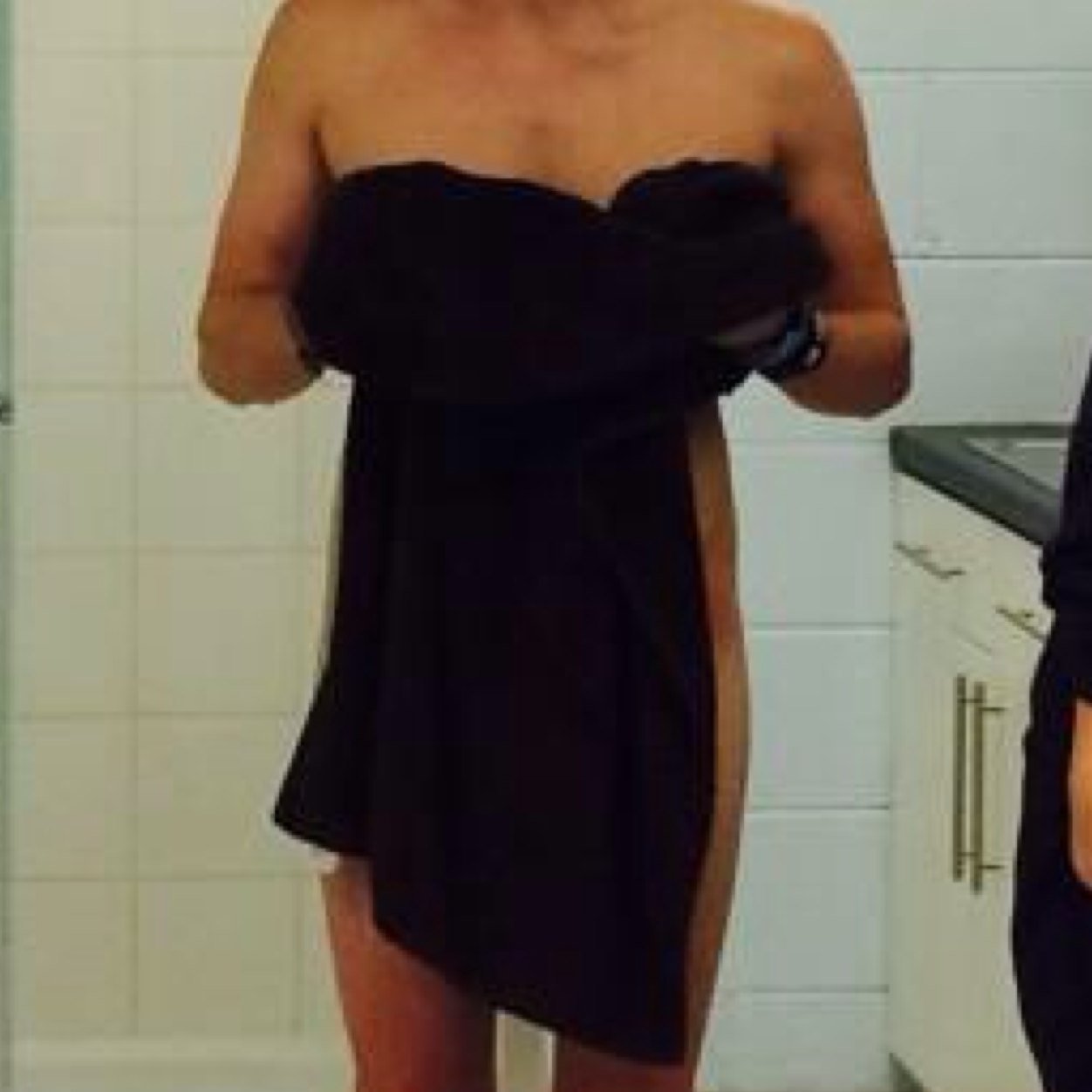 hi guys i'm luke's towel!! (@weedftlou)