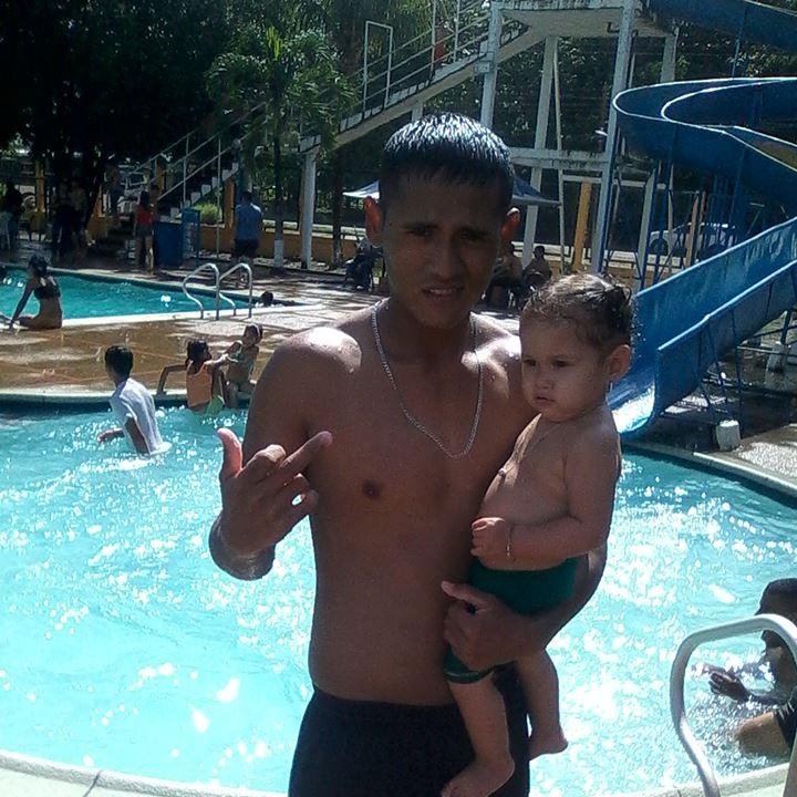 kimberlyn y eli son mis orgullo......