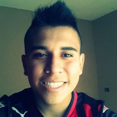 20 años, orgullosamente costarricense, manudo hasta la muerte, me considero pura vida, tuanis,humilde, y sociable. instagram erickcvcr   sigueme y te sigo