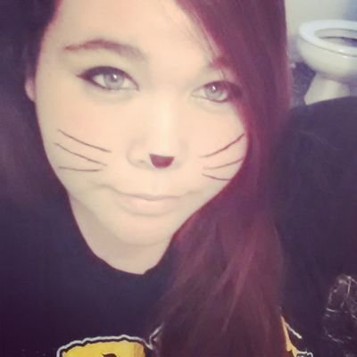 SkeletonBeautyx's profile picture. Hi. Im Janessa, gamer, singer, artist, and writer. #stopselfharm