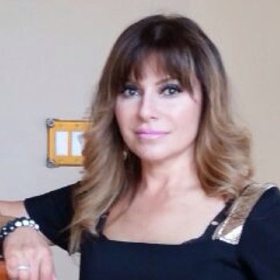 I am married and have two sons.Online Shopping Expert! Addicted to Reality Shows!Love RHOBH!!! Love R&B,Hip Hop,Rap,Country,Pop(all music).