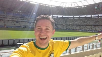 CEO and Fouder na CissaMagazine.  Pai da Cissa e do Maci, marido da Ioná. Experiência comercial 20 anos. Obcecado por resultados.