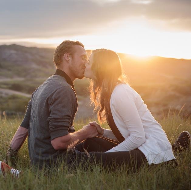 CrownPhotograph's profile picture. Specializing in wedding and engagement photography in Central Alberta