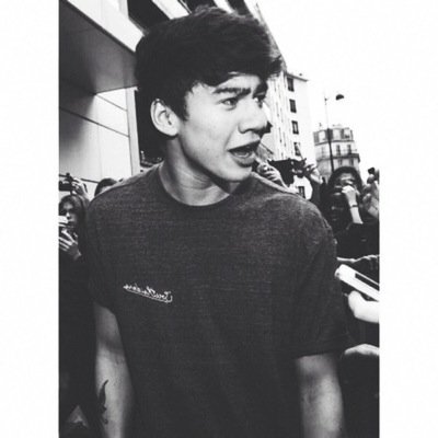 i gave you a free follow so follow @damnastxn for me please