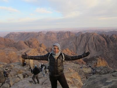 اللي ملوش خير في منعم ملوش خير في مصر :)