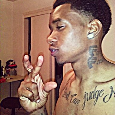Fuck A Drug Dealer ,, Fuck A Street Nigga ,, Fuck A Gang6anger ,, My Only Option Is 2 6e Succesful . Money Ova Err Thang Cant Go 6roke !