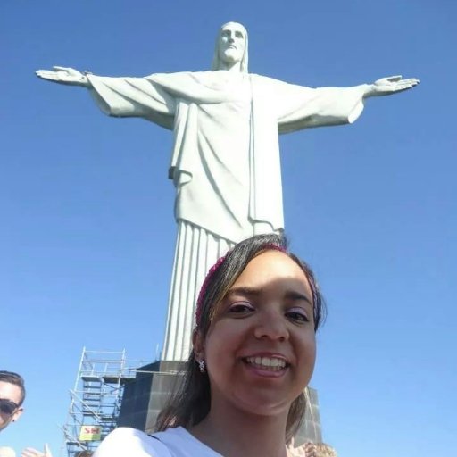 Lic. en Geografìa de la UCV. Estudiante actual de la Maestría en Desarrollo y Ambiente de la USB.