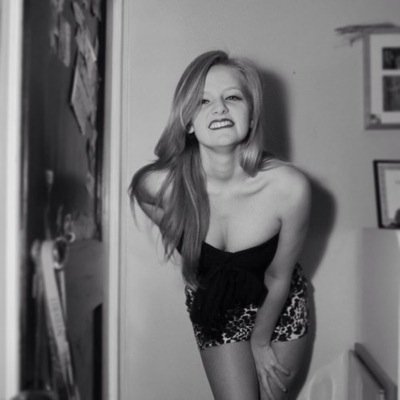 Hott, Horny, 18, Bi Schoolgirl Cheerleader #cumslut #cockwhore but I love girls! I want to join your family!