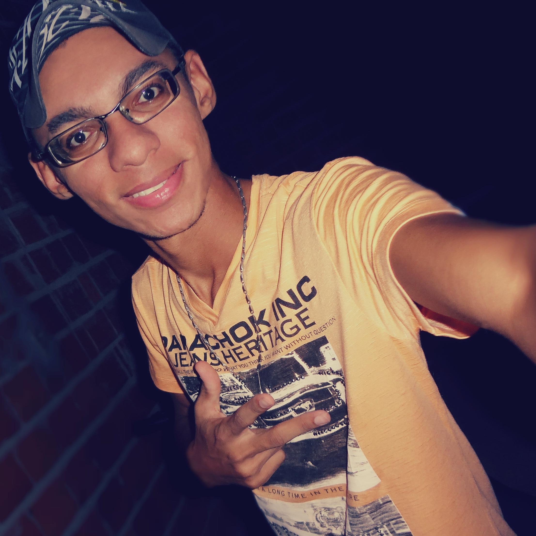 WhatsApp ; +55 86 9992-0257 | Instagram : @Joseh_karlloss   | Foursquare : Joséh Karllos #BETA