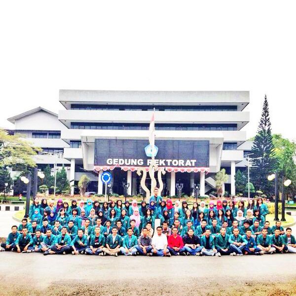 Komunikasi13's profile picture. ▶ Cek Following: ada Mahasiswa/i terkece calon S.I.Kom dari Angkatan Thn.2013 || Generasi ke~16.nya @KomunikasiUnila ⏪