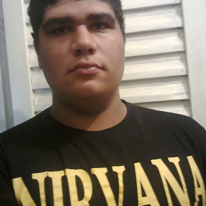 gosto de rock .,sou  tranquilo mais nao desacredita nao