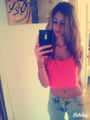 Sonrie, simpre tendras alguna razon para hacerlo  ∞