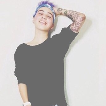 WeeklyTan's profile picture. ⠀⠀⠀⠀⠀⠀ ⠀⠀⠀ ⠀⠀⠀❤
⠀⠀⠀⠀⠀⠀⠀ But baby running after
⠀⠀⠀⠀⠀⠀you is like chasing the clouds. 
⠀⠀⠀⠀⠀⠀⠀ ⠀⠀⠀⠀⠀ || HMS ||