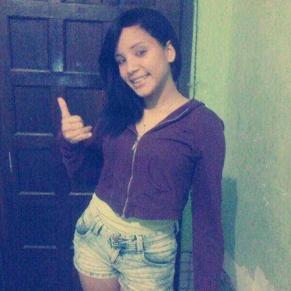 - Voocê Peertoo, Mee Irriitaa. Voocê Loongee, Mee Faaz Faaltaa.
 - Seempree Assiim