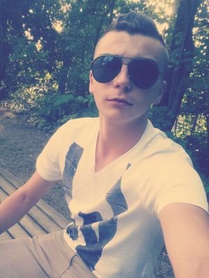 Facebook : Shpat Zürich || Instagram : _shpat_ || I'm 16 years old  B-day  10.07.1998 || Ps3 Gamer / Trickshotter PSN : Collide_StaRr ||