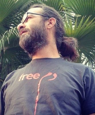 grishi77's profile picture. liverpoolfc fan, bookworm, birdwatcher, music addict, it doesn't get any worse than that