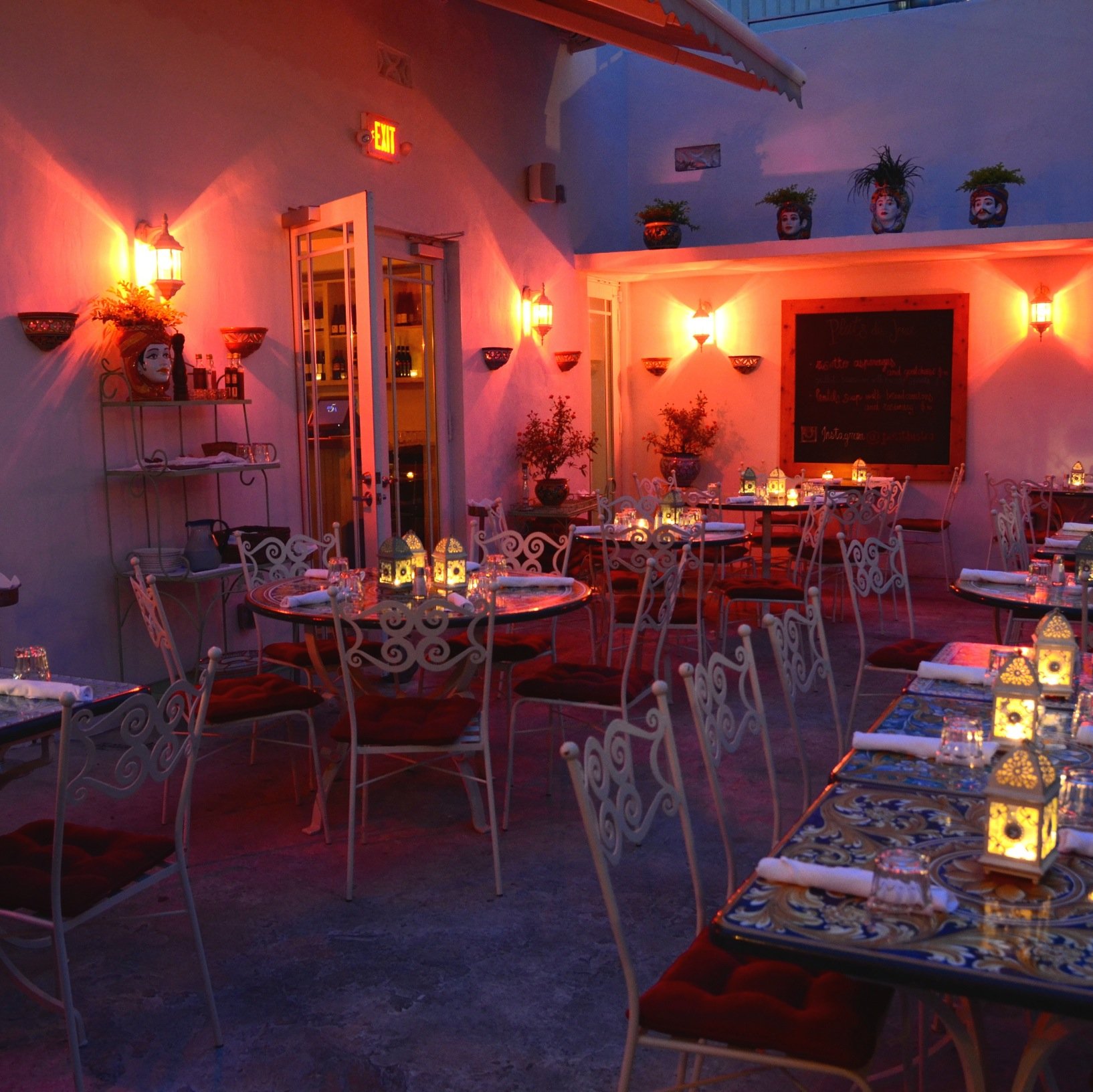 petitmiami's profile picture. International bistro with a secret garden reservations line 305 534 9887