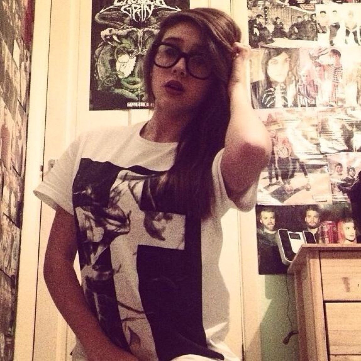 brookecarroll20's profile picture. Im sorry but if you dont like a day to remember then we honestly cant be friends..