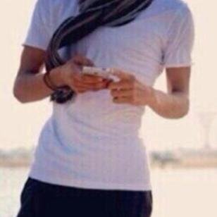 لا تتألم على من تغير عليككَ ! فقد تغير لانك اشبعتھہ معزھ 
حتى إكتفى منككَ ♡!