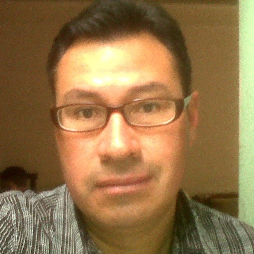 Licenciado en Educación
Diplomado en Marketing Stetson University