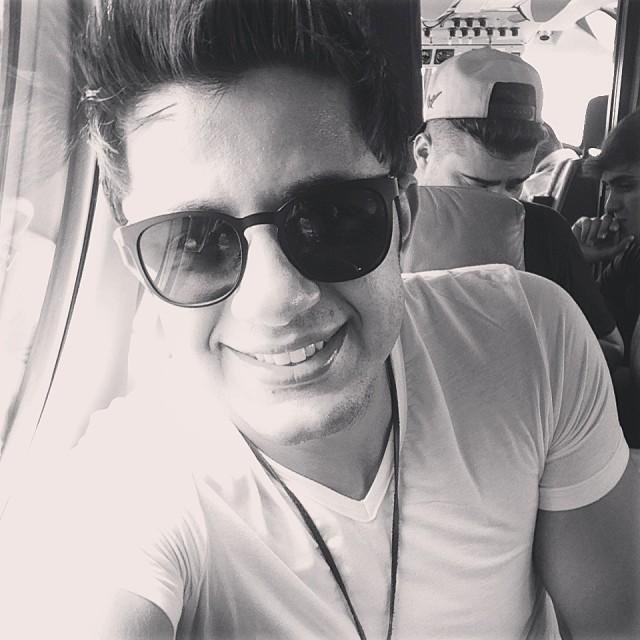 Fc Ce Que Sabe Cris dedicado ao cantor @CrisEfeitos aah  quanta malemolência haha..s2 Criado20-07-14 Cris seguiu /  /