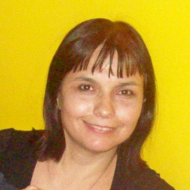 Teacher developer and material designer in ELT. Teacher trainer at ESLV S.B. de Spangenberg (Buenos Aires, Argentina) .