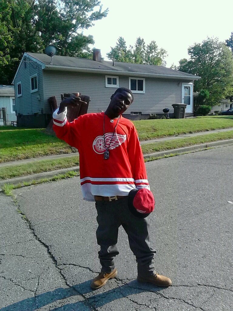 u can see it in my eyes I'm moneyhungry