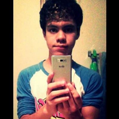 itsmeericduhh's profile picture. Hey im Eric
please follow for a follow back
Instagram:itsmeeric10

My love for u was bulletproof but your the one who shot me.