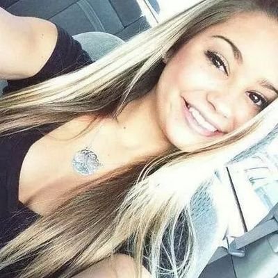 Paloma santos 19 anos, moro em sp, estudando.