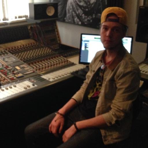 SLyDeRHipHop's profile picture. Artist, Writer, Sound producer