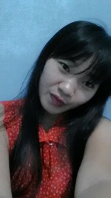 titiyulia8722's profile picture. 