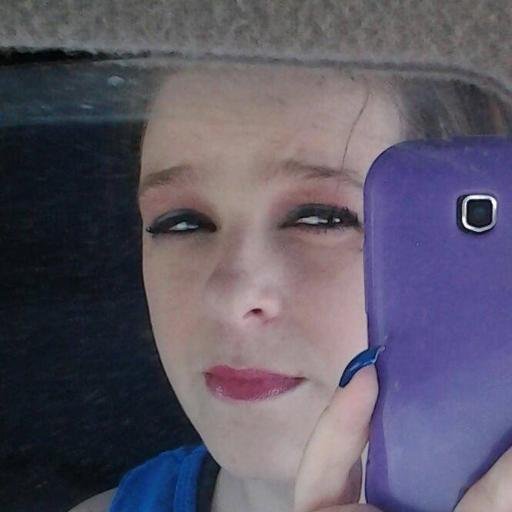 carlen1199's profile picture. 