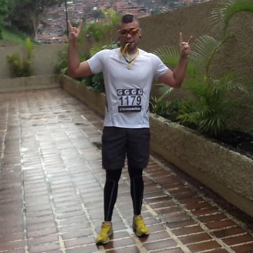 Estudiante en la Escuela Nacional de Cine, Runner y Crossfitter