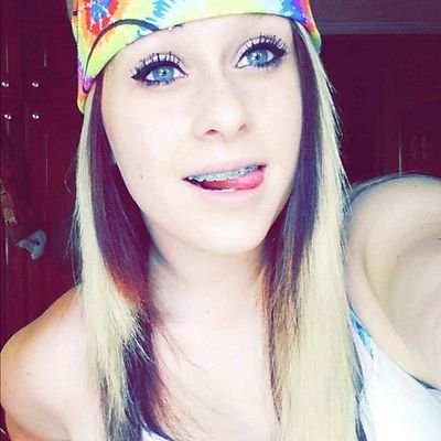 The Name Is Jenna. NiNi Is The Main.❤ I'm 5'1. I Blow The Candles Out 02/22. I Smoke & Do What I Want. (; Single. Follow Me!!