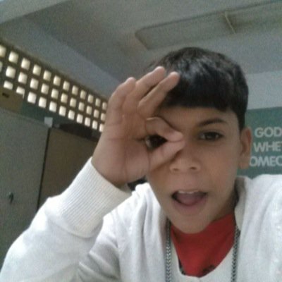 My life is motocross  marielis es mi bb 
Vivi en casa de dios odio los  satelites y si no te  gusta mamame el bicho .l.