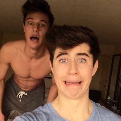 GO FOLLOW @camscocunut IF YOU WANT TO BE DMED TO NASH + SAMMY AND JC