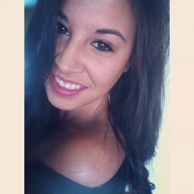 AleiaRocio's profile picture. Denver. Dog Mom. Nachos.